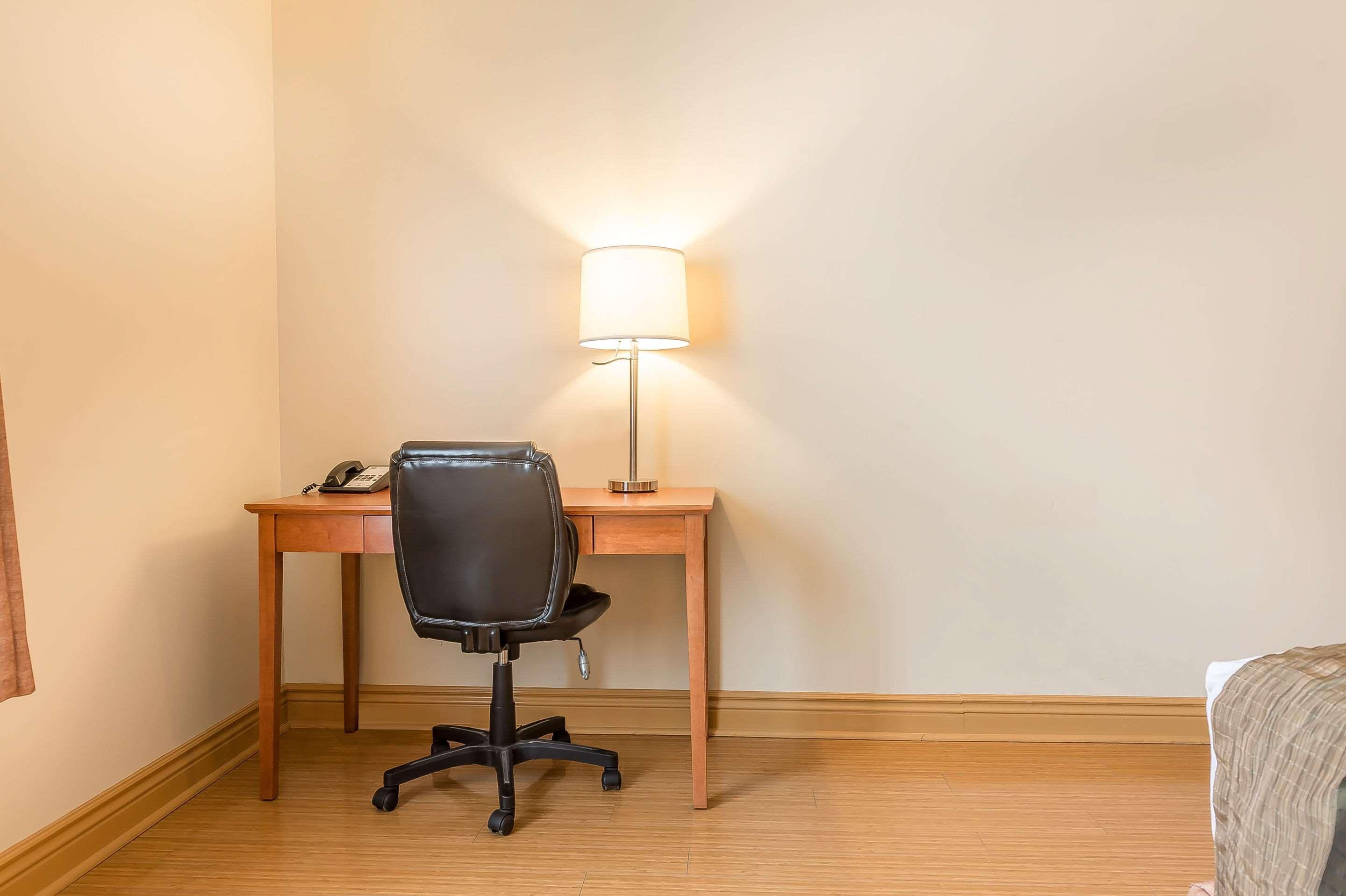 Quality Inn & Suites Hawkesbury Zewnętrze zdjęcie