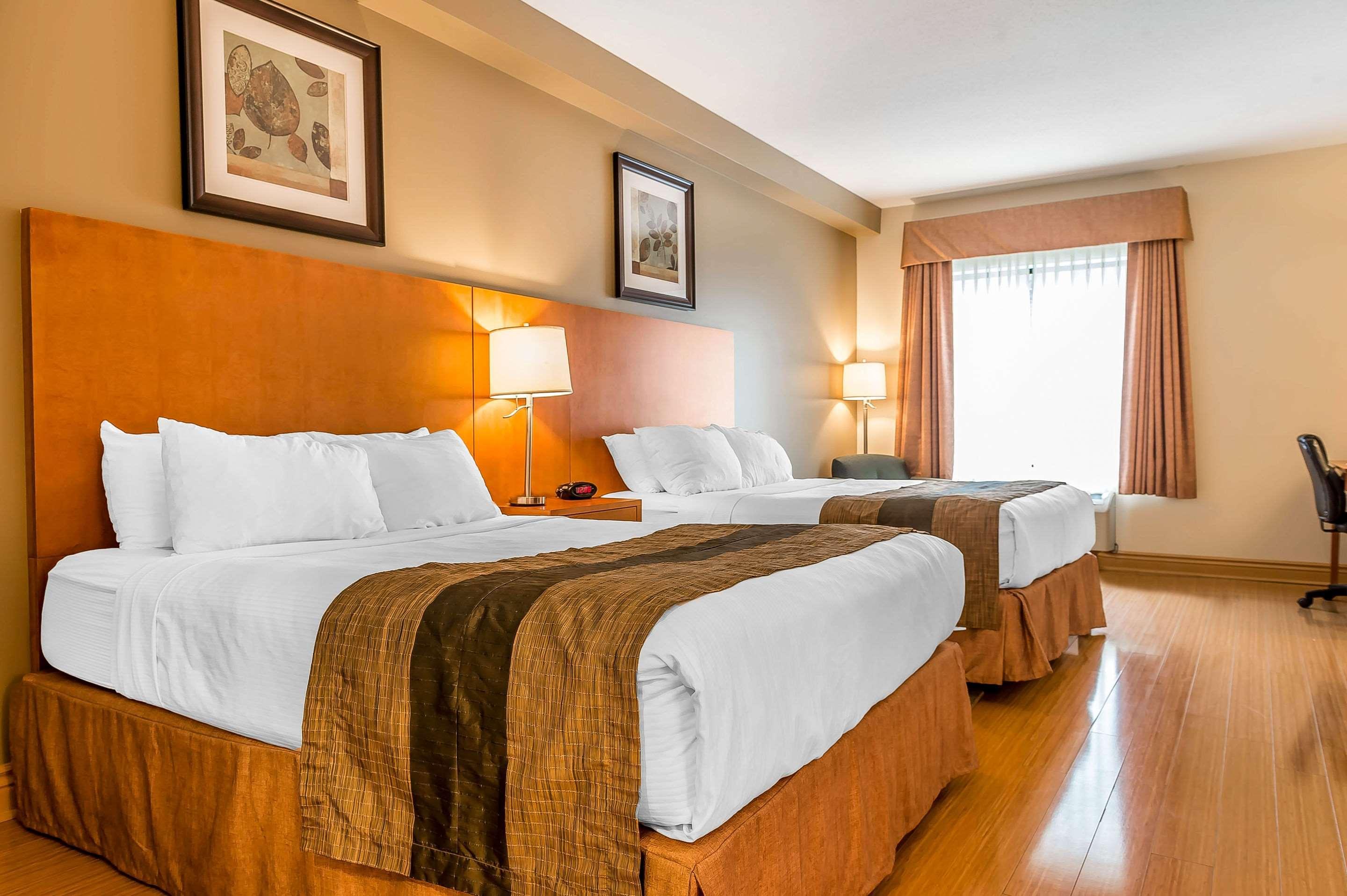 Quality Inn & Suites Hawkesbury Zewnętrze zdjęcie