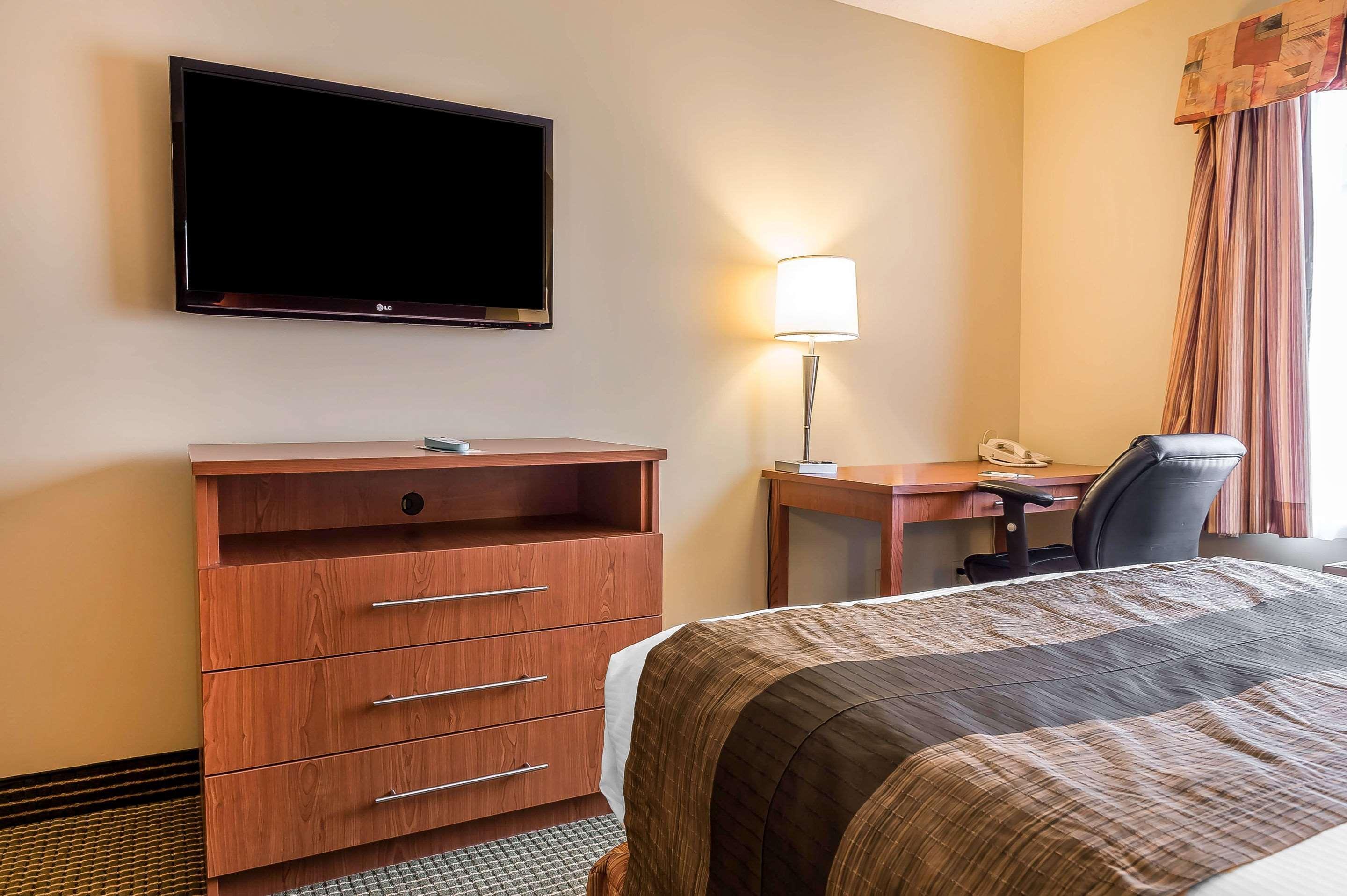 Quality Inn & Suites Hawkesbury Zewnętrze zdjęcie