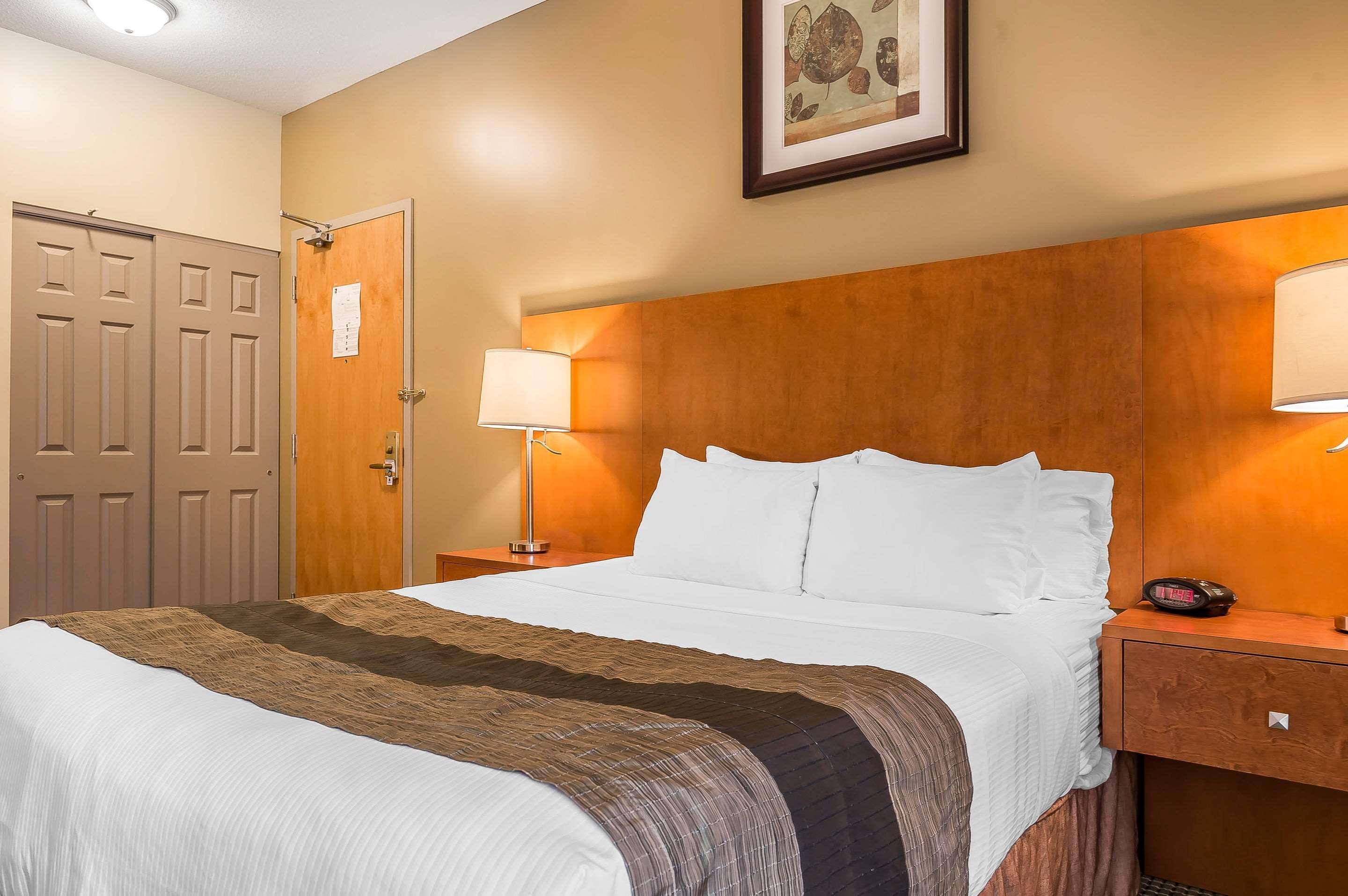 Quality Inn & Suites Hawkesbury Zewnętrze zdjęcie