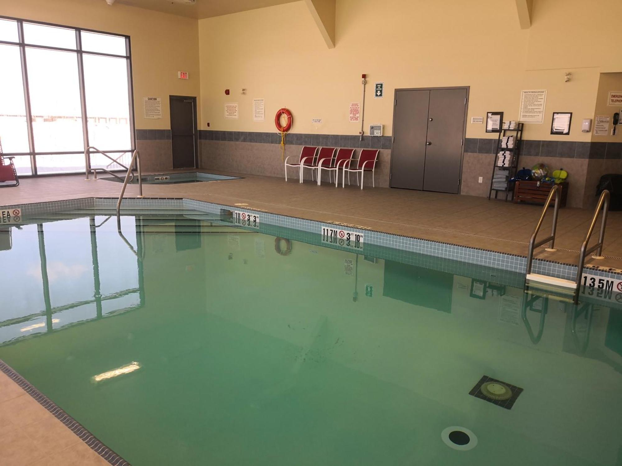 Quality Inn & Suites Hawkesbury Zewnętrze zdjęcie