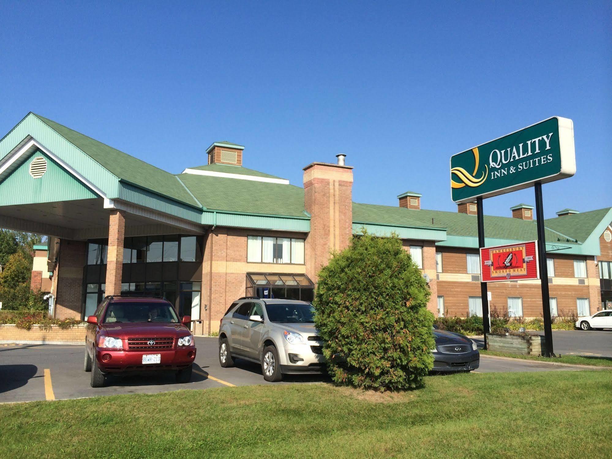 Quality Inn & Suites Hawkesbury Zewnętrze zdjęcie