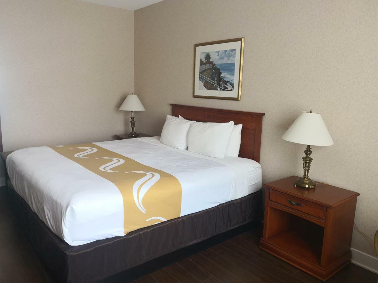 Quality Inn & Suites Hawkesbury Zewnętrze zdjęcie